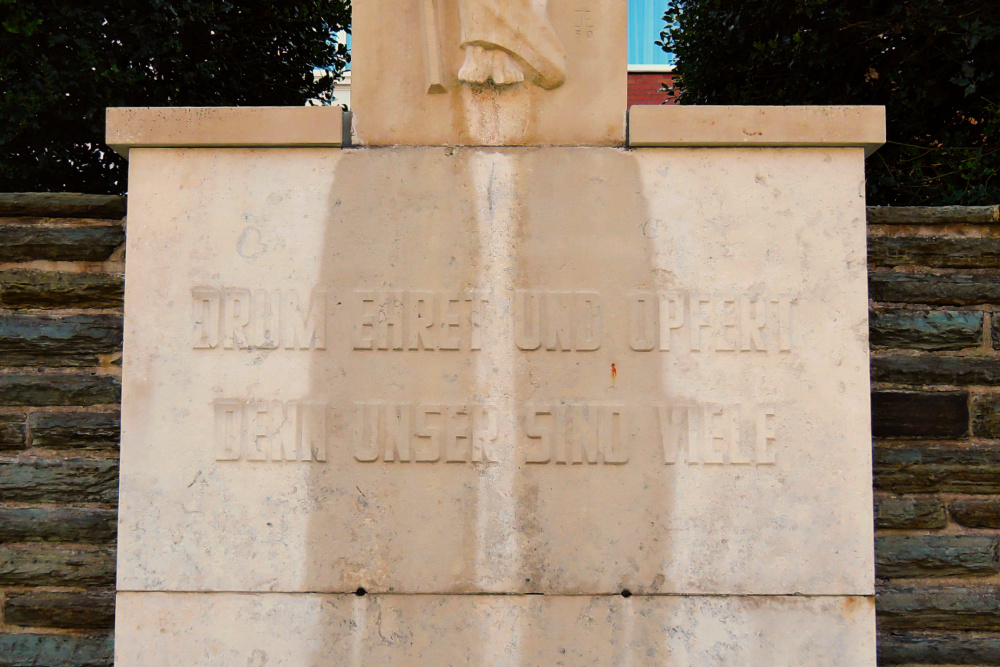 Monument Oorlogsslachtoffers Koslar #2