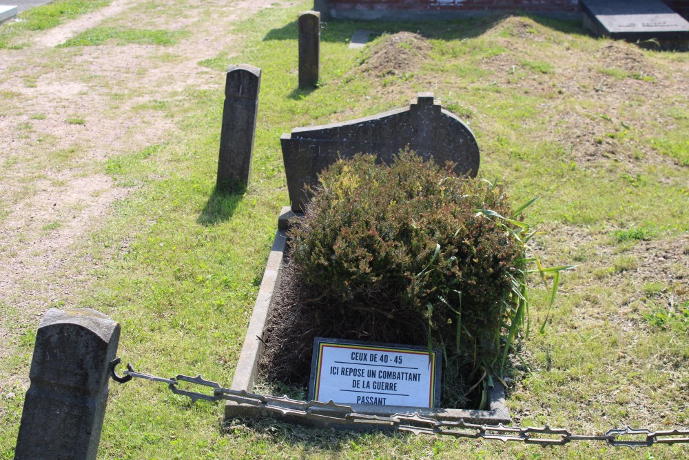 Belgian Graves Veterans Estinnes-au-Val #1