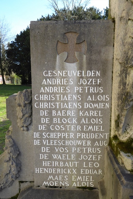 Oorlogsmonument Belsele #3