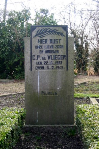 Dutch War Graves Zierikzee (Gen. Cemetery) #5