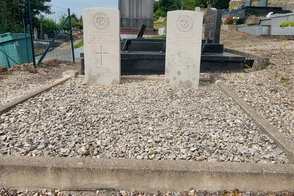 Commonwealth War Graves Bailly-en-Rivière #2