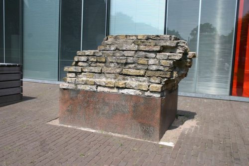 Monument Crackstate Gevangenen