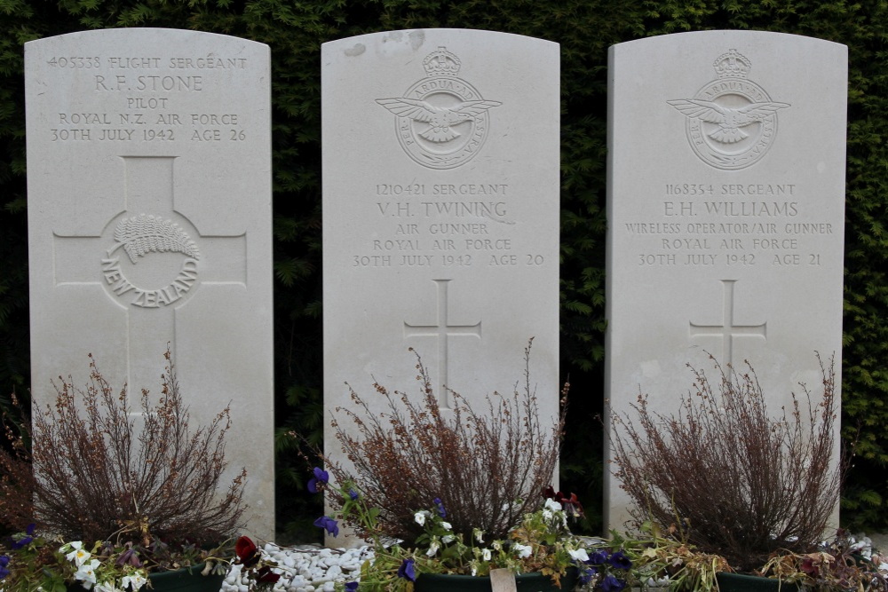 Commonwealth War Graves Corbais #4
