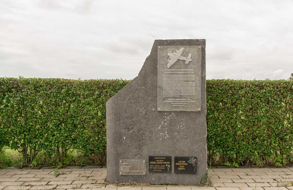 Monument Vliegtuigcrash 28 Juli 1944 Ramskapelle #2