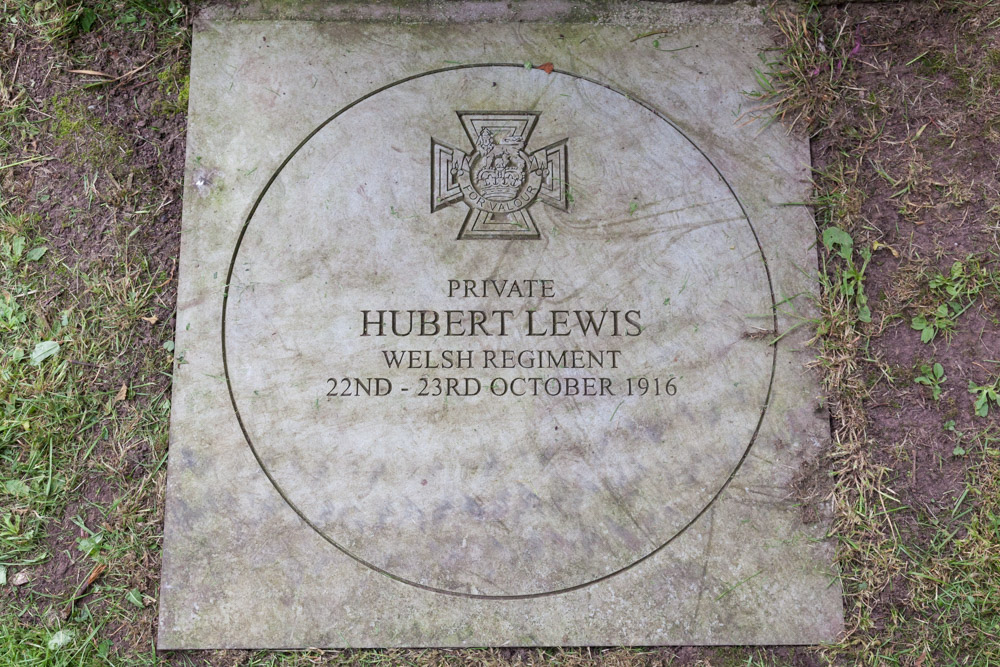 Monument Hubert William (Stokey) Lewis V.C. #2