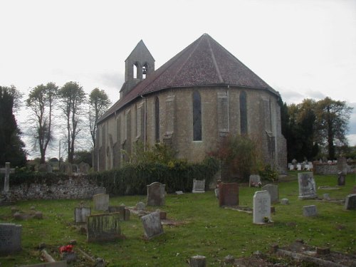 Commonwealth War Graves Holy Trinity Churchyard