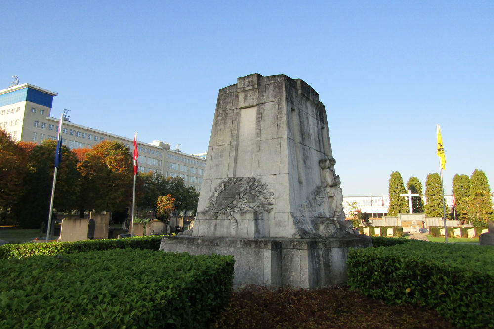 War Memorial and Crypt Leuven Cemetery #5