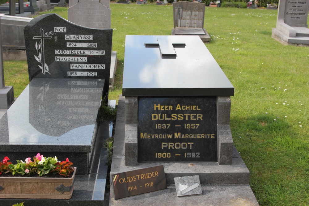 Belgian Graves Veterans Koekelare De Mokker