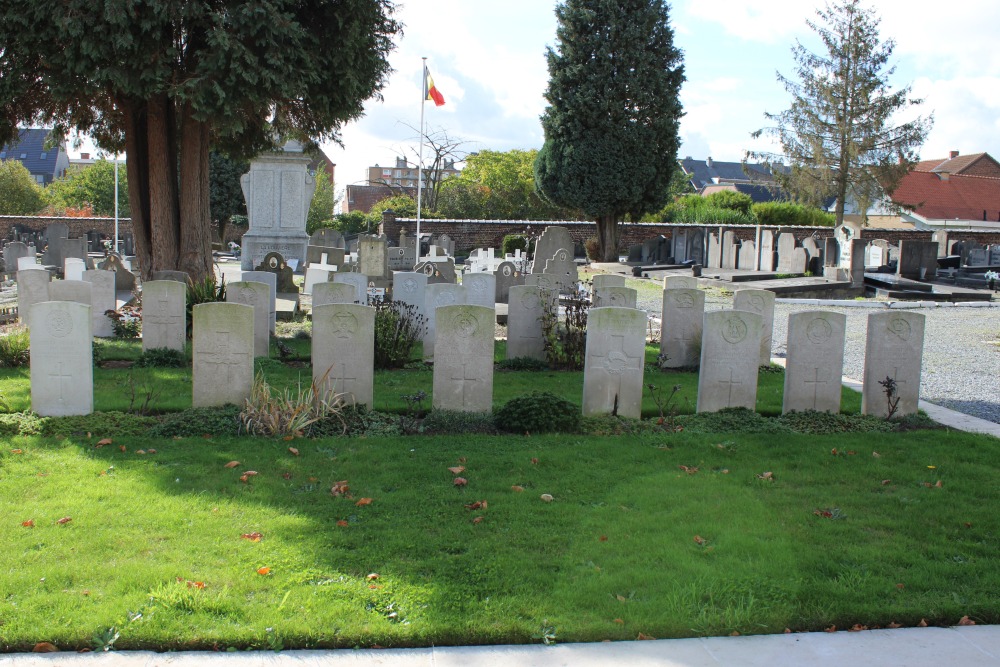 Oorlogsgraven van het Gemenebest La Louvière #3