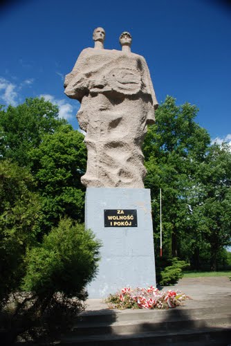 Sovjet-Poolse Oorlogsbegraafplaats Myślibrz #4