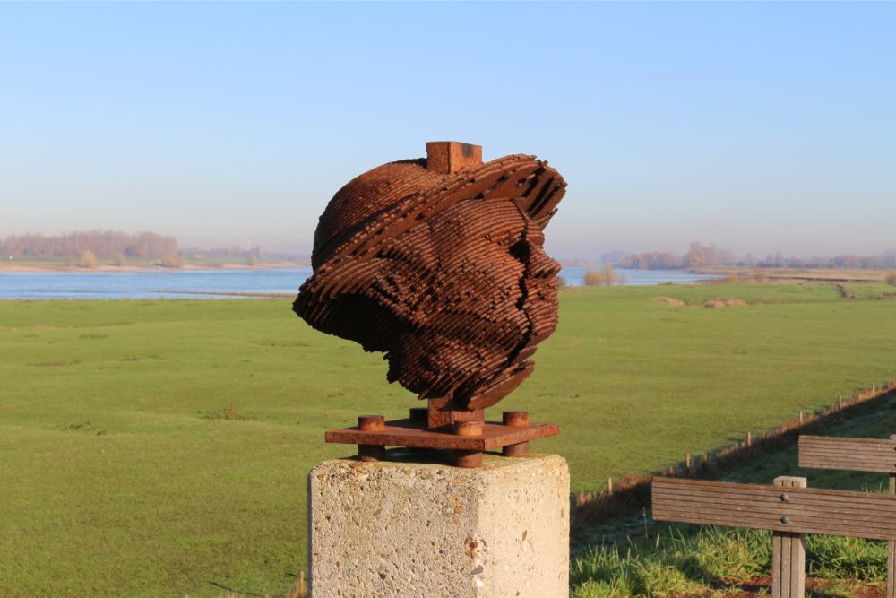 Monument 43rd Reconnaissance Regiment #5