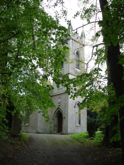 Oorlogsgraf van het Gemenebest St. John Churchyard