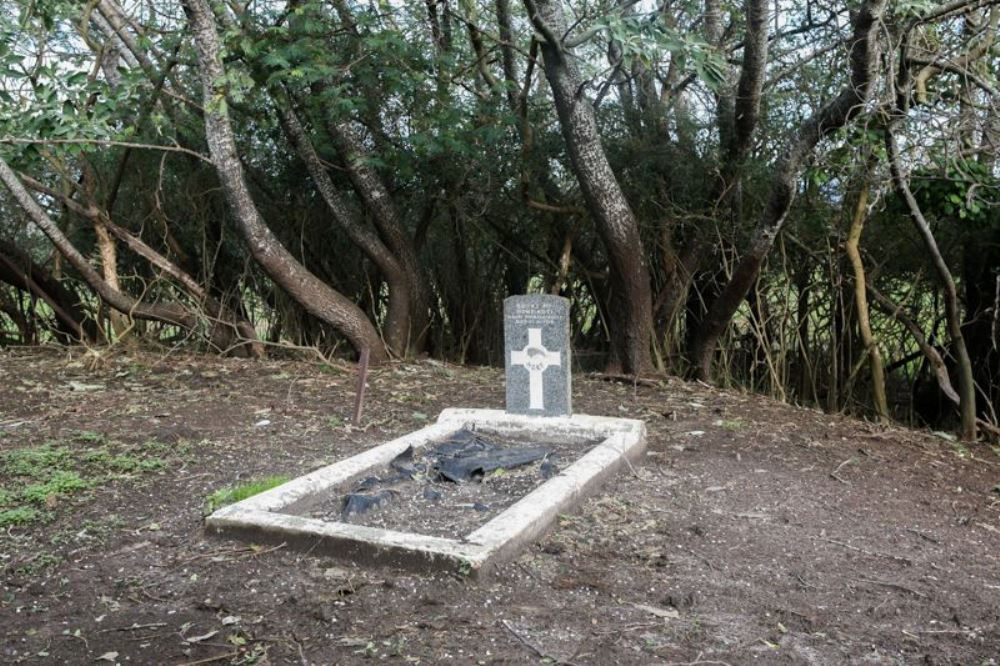 Oorlogsgraf van het Gemenebest Te Pirau Maori Cemetery #1