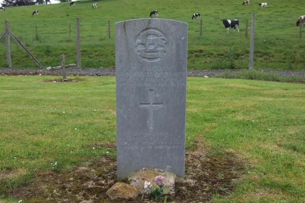 Commonwealth War Grave Aghaloo Roman Catholic Churchyard