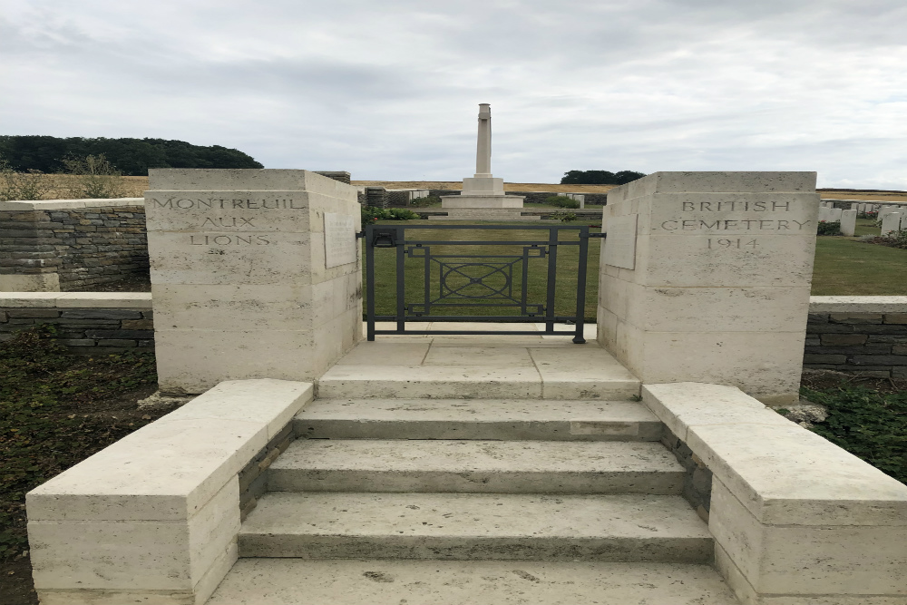 Commonwealth War Cemetery Montreuil-aux-Lions #2