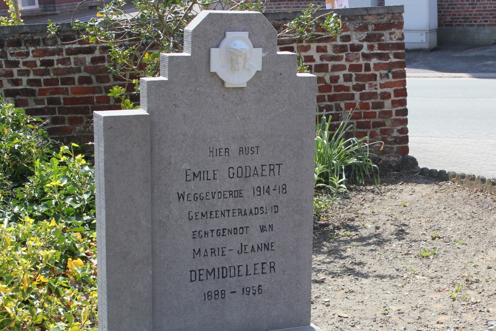 Belgian Graves Veterans Sint-Pieters-Kapelle (Herne) #3