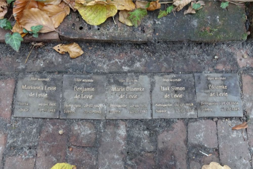 Memorial Stones Hoofdweg 57