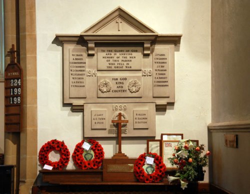 Oorlogsmonument St Michael and All Angels Church