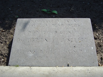 Commonwealth War Graves Roman Catholic Churchyard Vlijmen