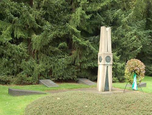 Oorlogsmonument Neuenhausen #1