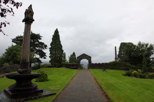 Commonwealth War Graves The Craigs Cemetery #2