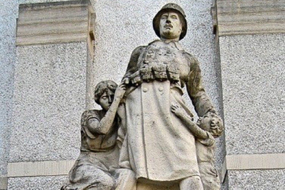 Oorlogsmonument Höchst #1
