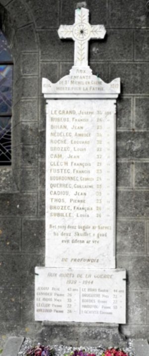 Oorlogsmonument Saint-Michel-en-Grve #1