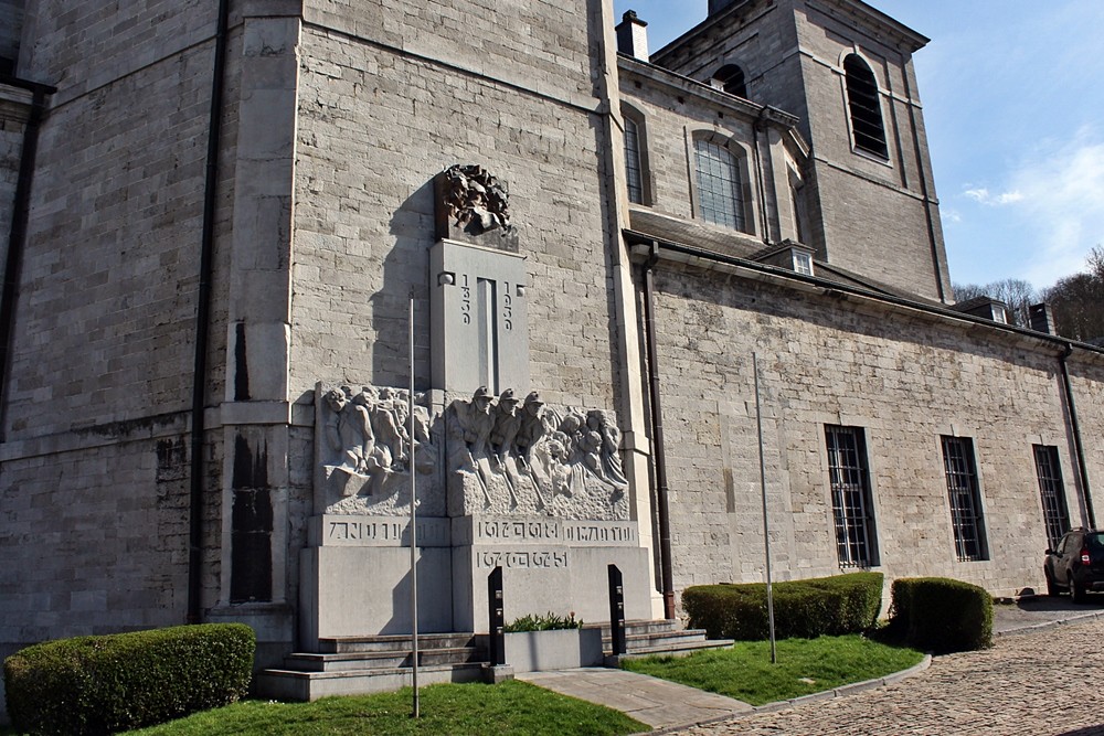 War Memorial Andenne #2