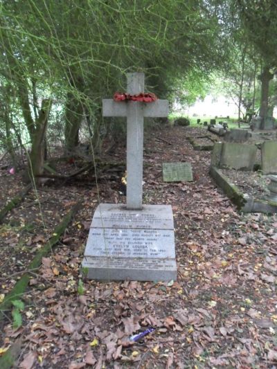 Oorlogsgraven van het Gemenebest Binfield Cemetery #3