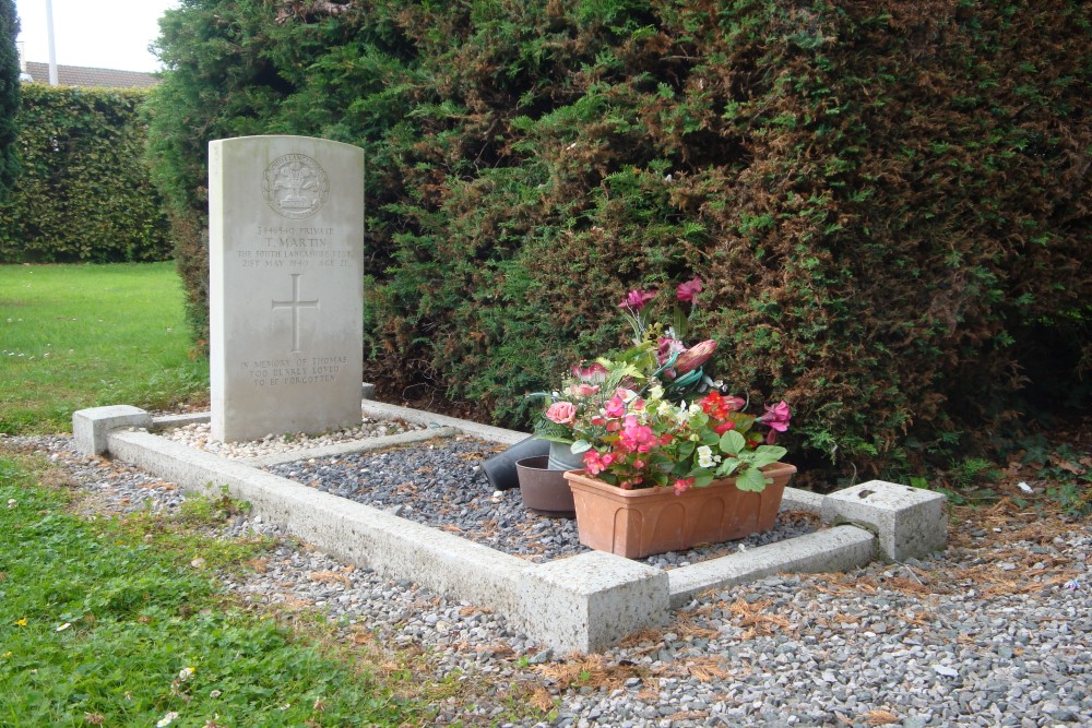Commonwealth War Grave Verbrande-Brug #2