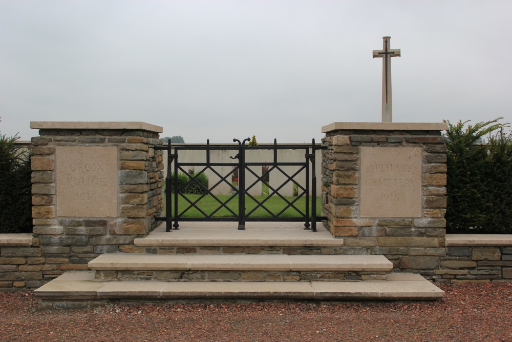 Oorlogsbegraafplaats van het Gemenebest Croix-Rouge #1