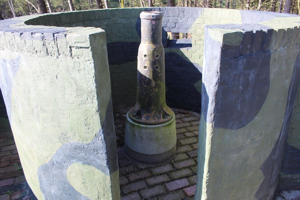 German Radar Shelter Tiger - Open Position Machinegun #3
