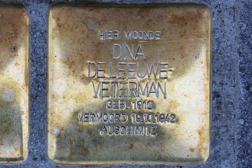 Stolpersteine Van der Helststraat 2 #3