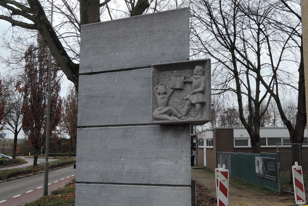 Edith Stein Monument Echt #3