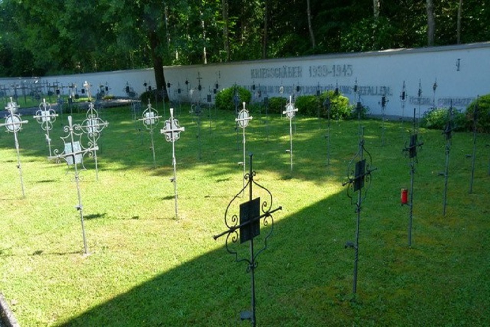 Oorlogsgraven Valduna-Friedhof #1