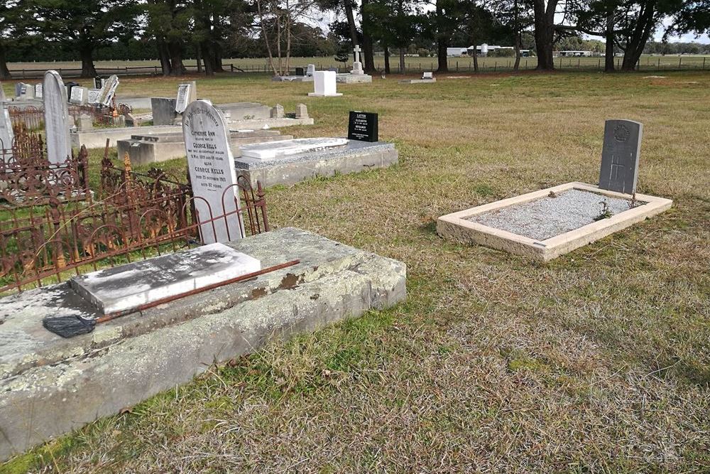 Commonwealth War Grave Morrisons Public Cemetery #1