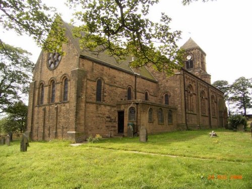 Oorlogsgraf van het Gemenebest St. Mary and St. Michael Churchyard #1