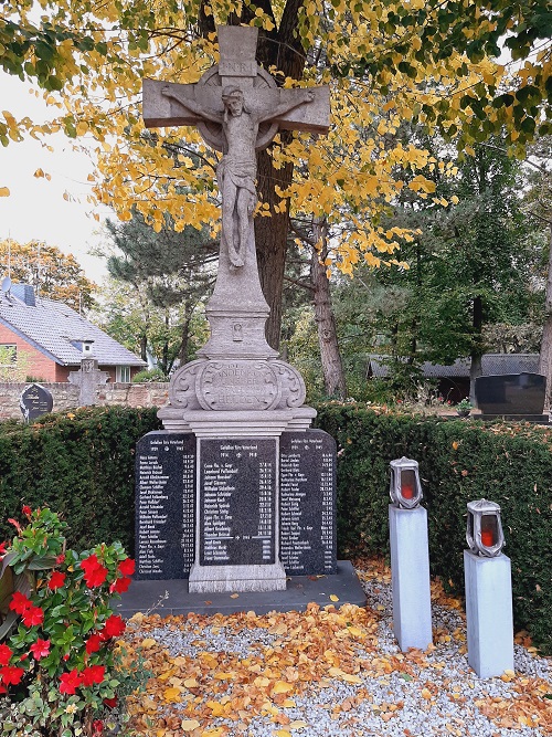 War Memorial Mddersheim #2