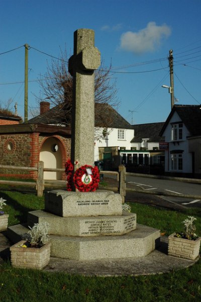 Oorlogsmonument Lapford #1