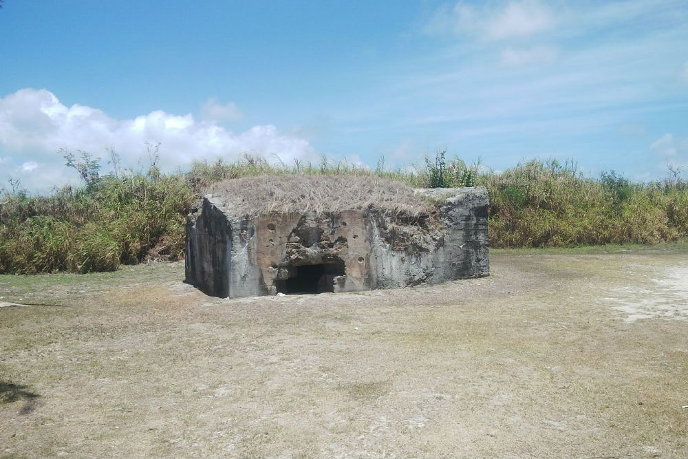 Japanse Bunker White 1 Beach #1