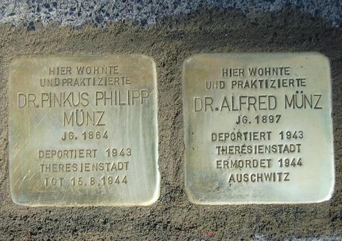 Stolpersteine Theresienstrae 1