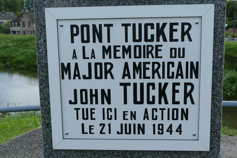 Monument John E. Tucker #3