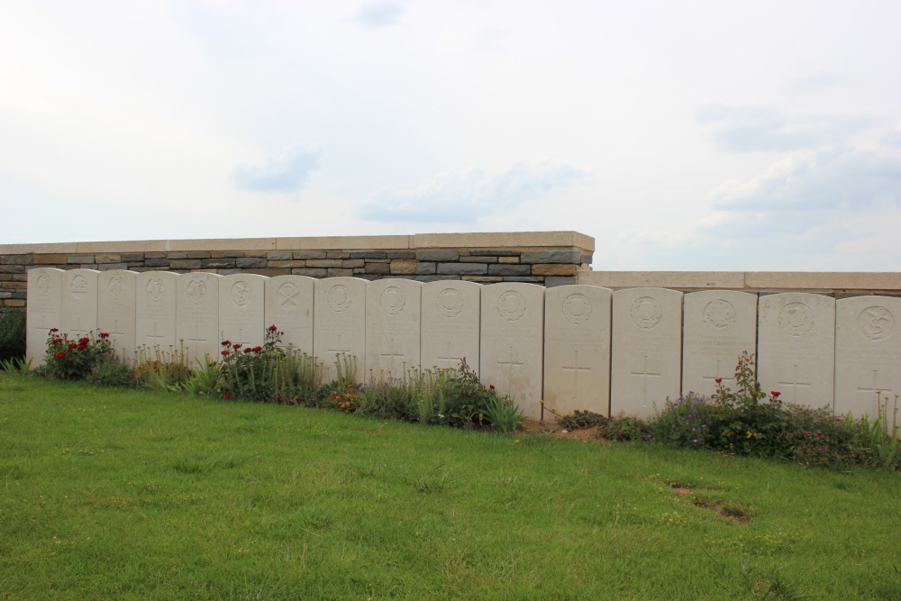 Commonwealth War Cemetery Sucrerie #4