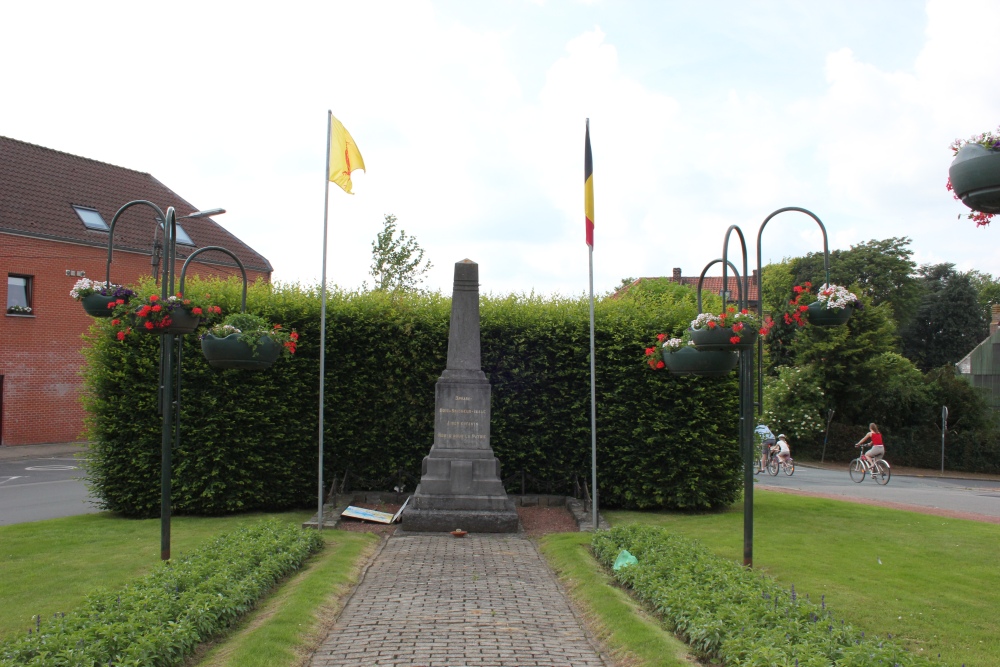 Oorlogsmonument Ophain-Bois-Seigneur-Isaac