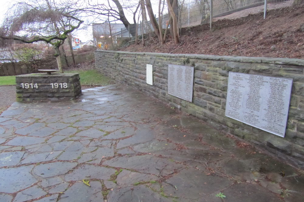 War Memorial and Jewish Remembrance Plate