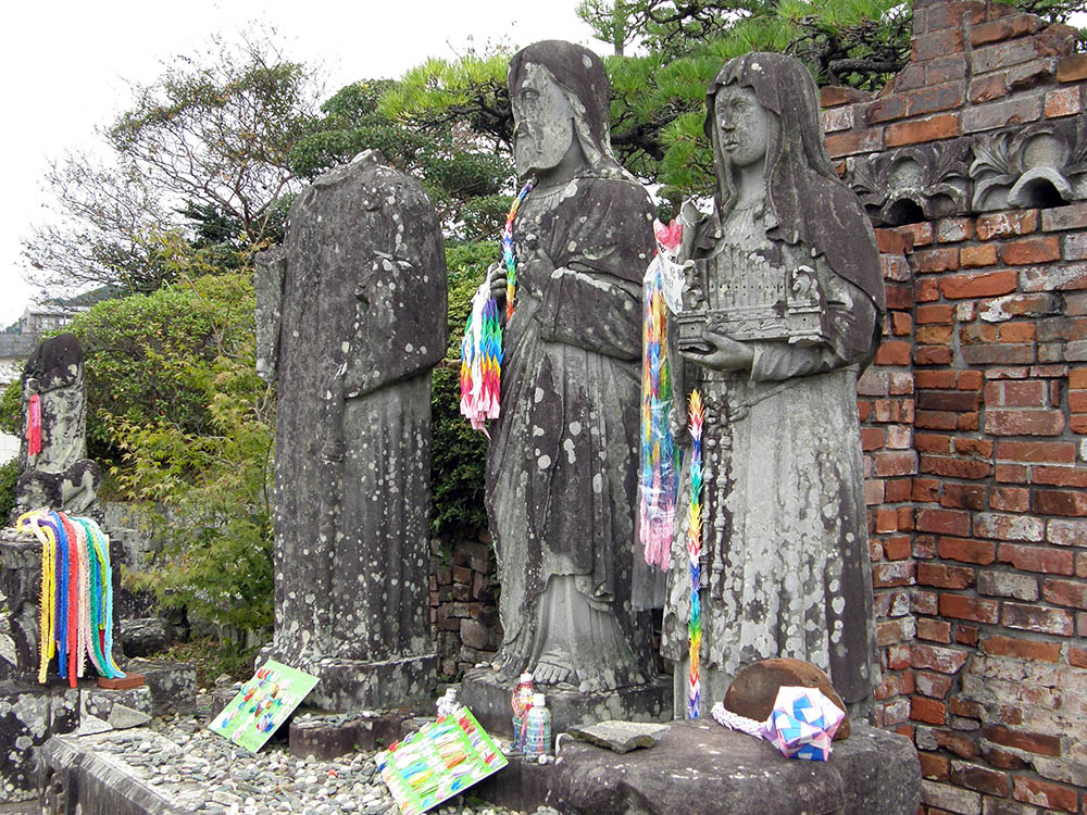 Statues Urakami Cathedral #1