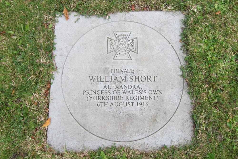 Oorlogsmonument William Short VC 2 #1