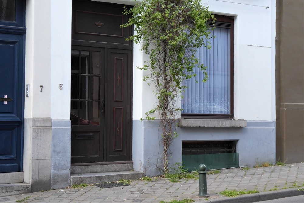 Stolpersteine Roemenistraat 5 #3