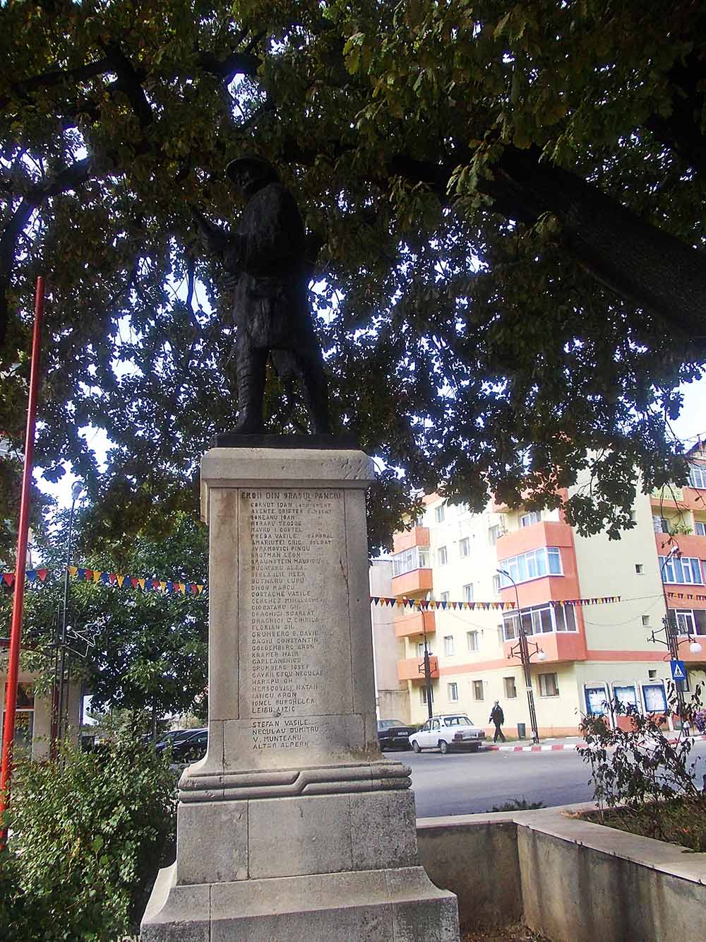 Panciu War Memorial