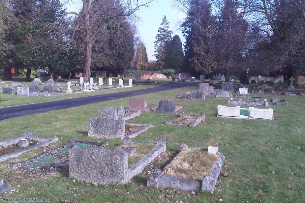 Commonwealth War Graves Farnham Civil Cemetery